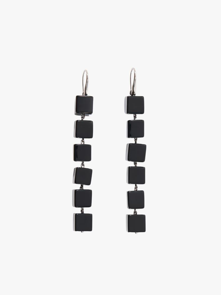 A New Generation of Jewelry Designers Is Bringing Back Art Deco · 图 7