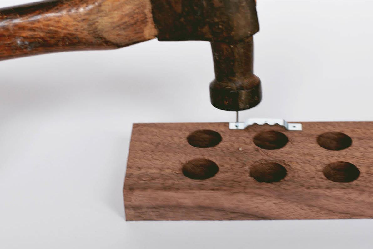 This Looks Like a Plain Piece of Wood Until You Put a Kitchen Knife Against It · 图 5
