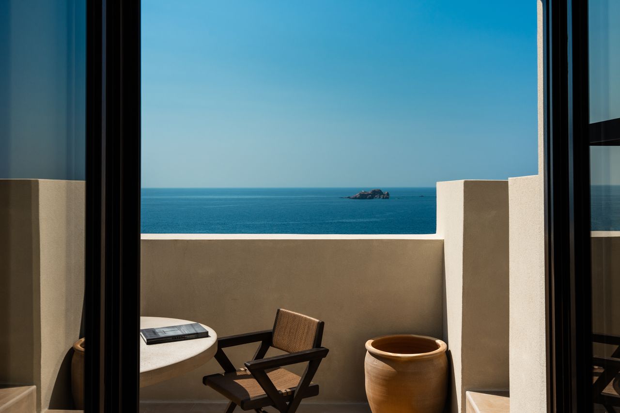 Philippe Starck is building his dream retreat in Portugal. Now, you can own some of it 配图 15