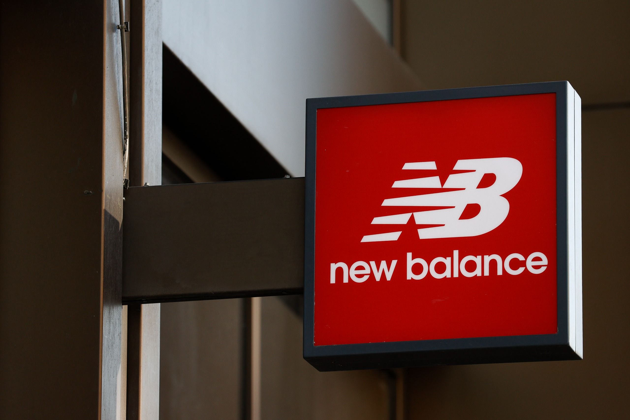 New Balance sues rival athletics brand over shoe logo 配图 2