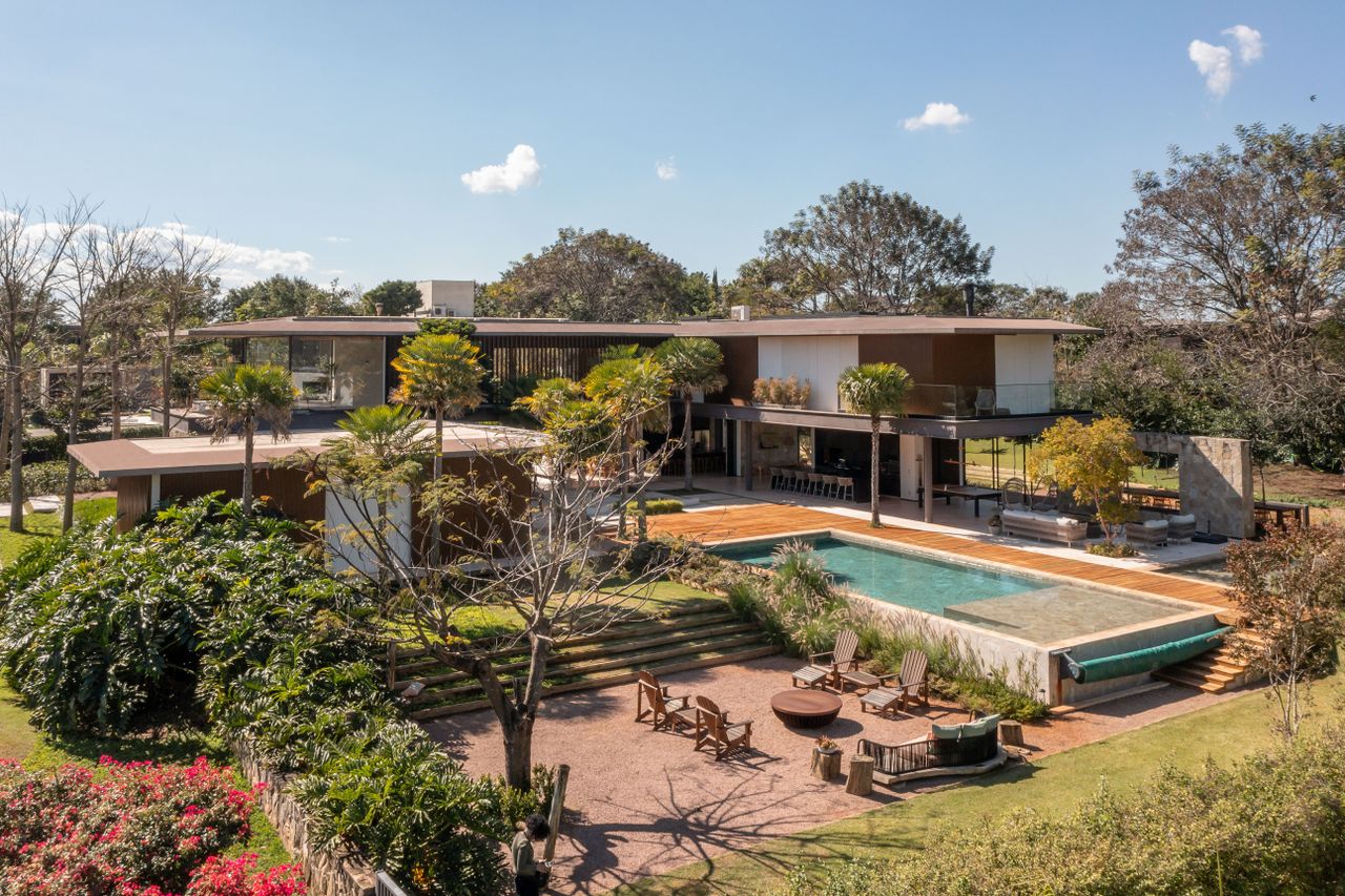 Philippe Starck is building his dream retreat in Portugal. Now, you can own some of it 配图 21