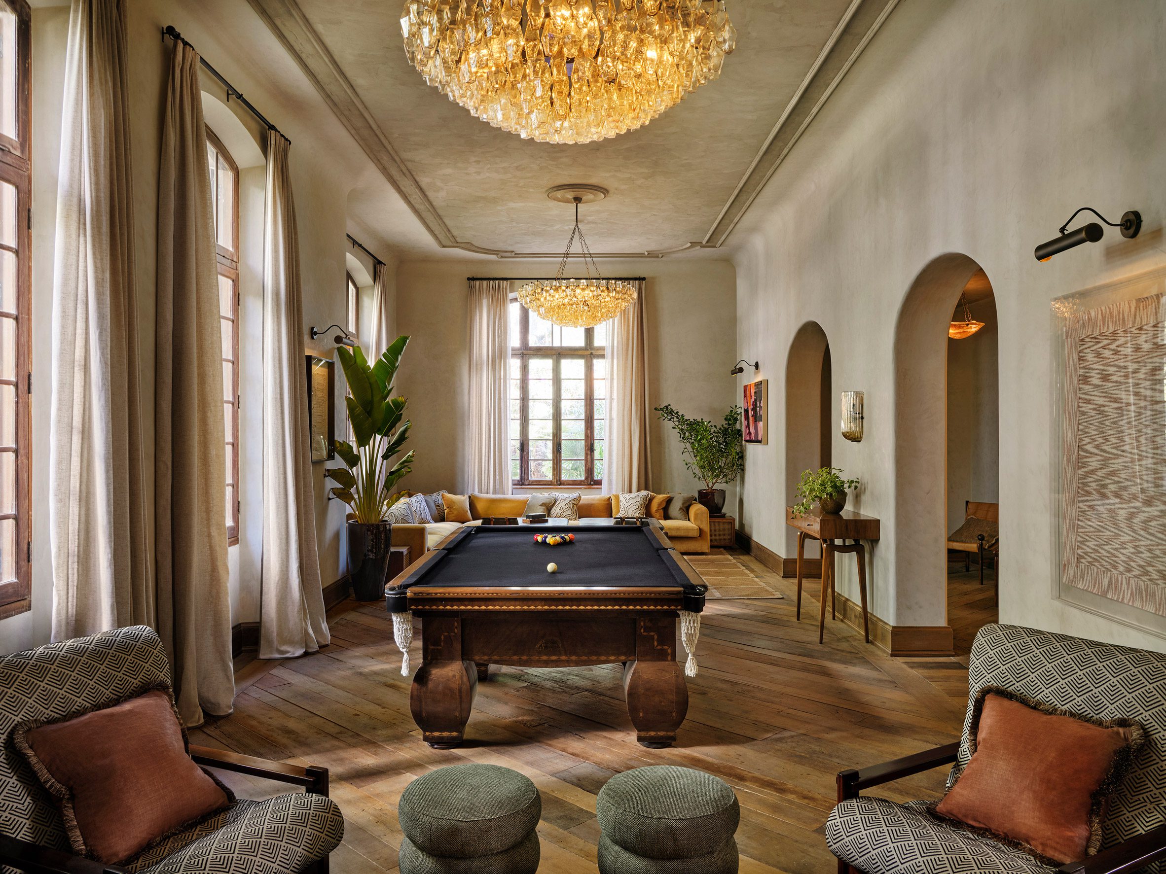 Seven interiors where billiard tables are available on cue · 图 3