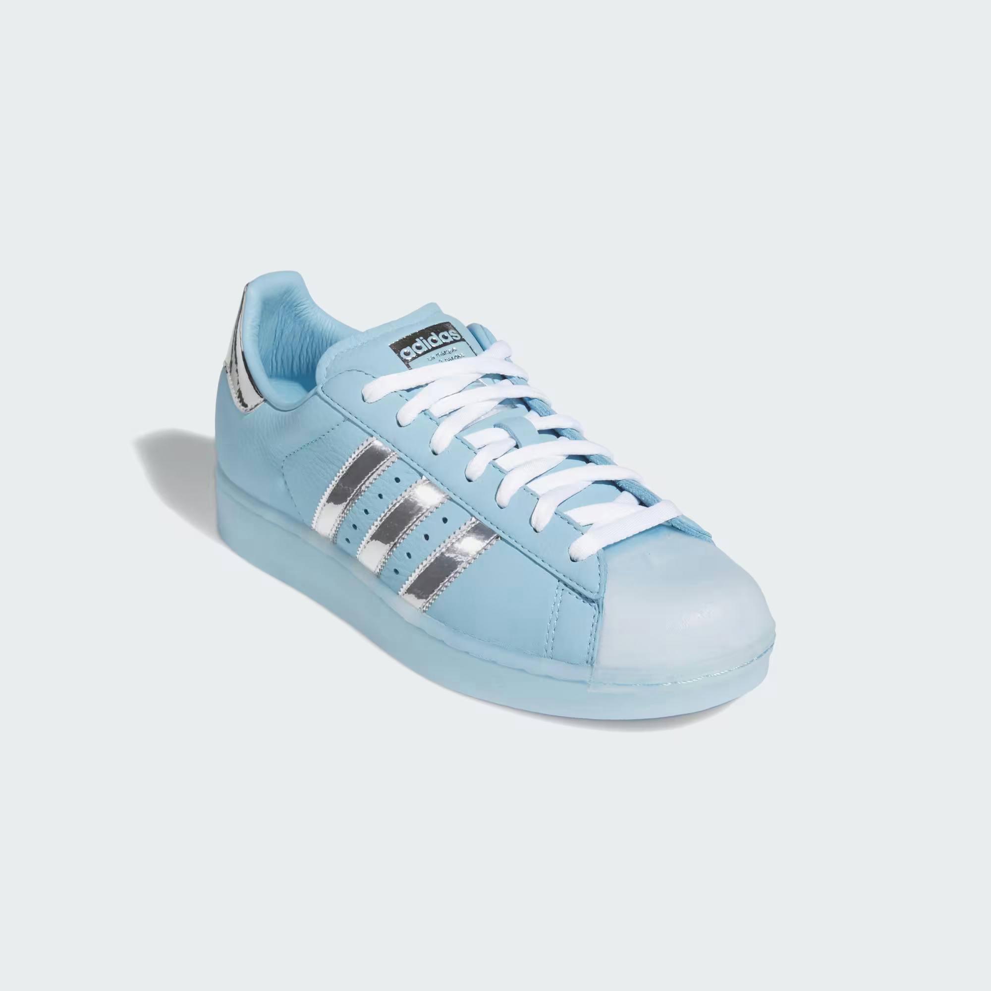 Ant-Man Iced Out adidas' Iconic Court Classic · 图 3