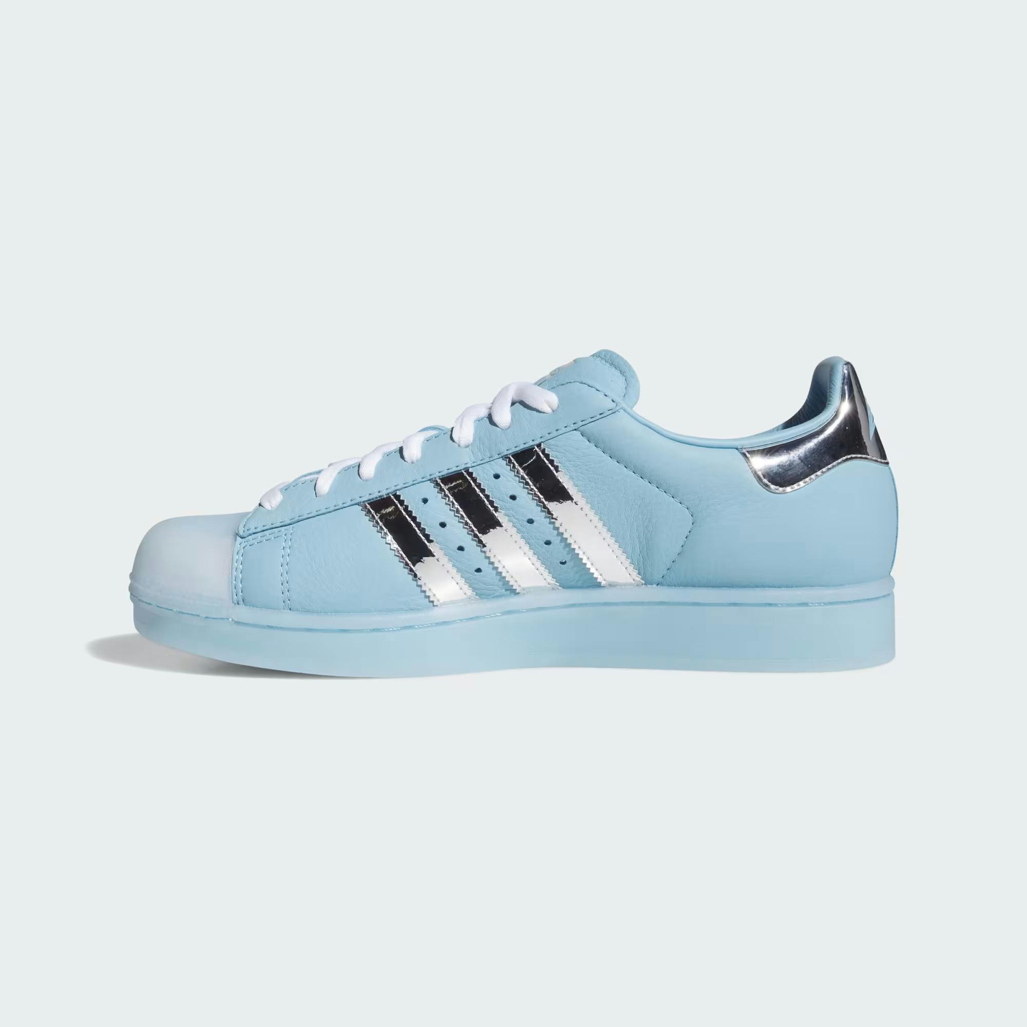 Ant-Man Iced Out adidas' Iconic Court Classic · 图 8