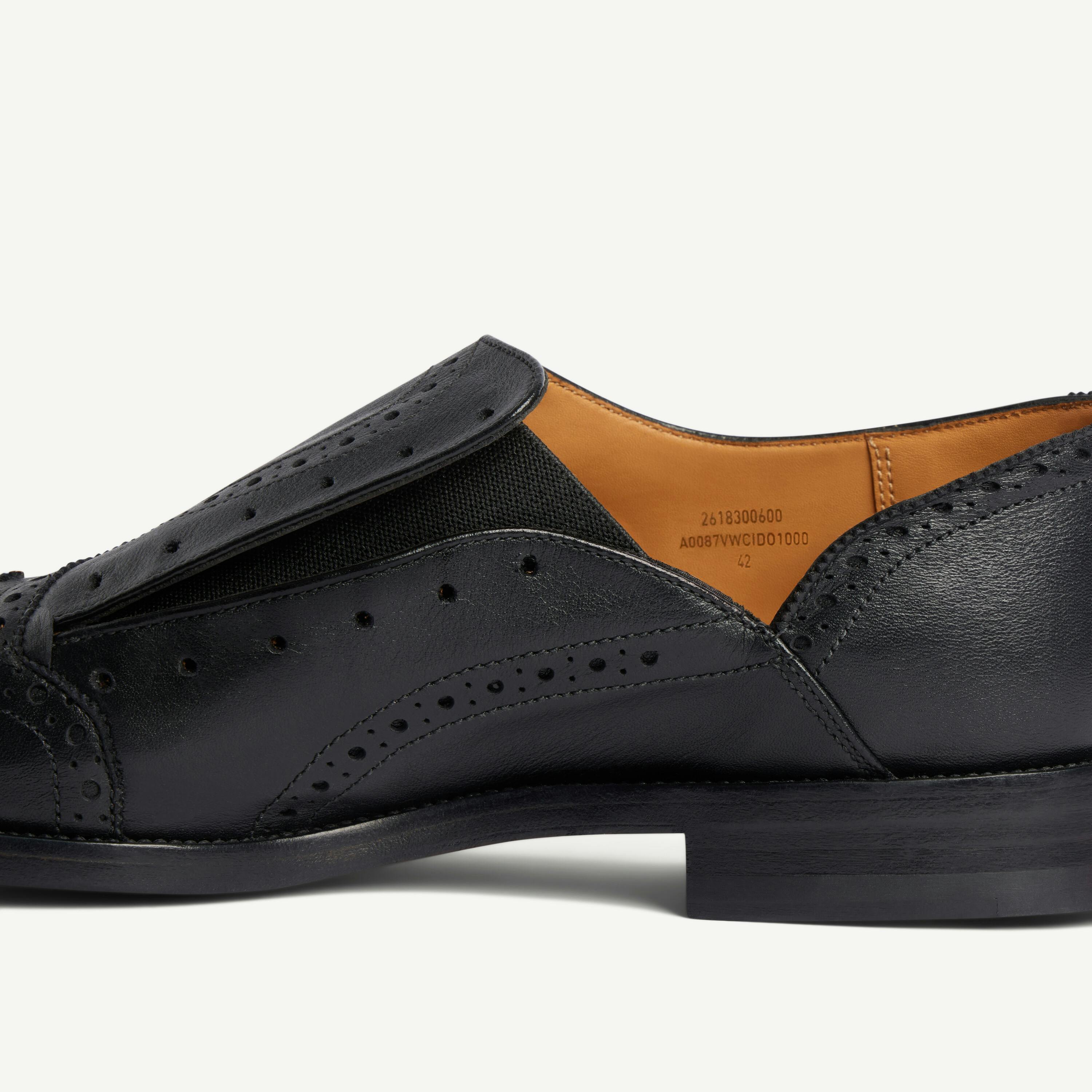 A Century-Old Shoemaker Helped Balenciaga Find Its Freak Again · 图 4