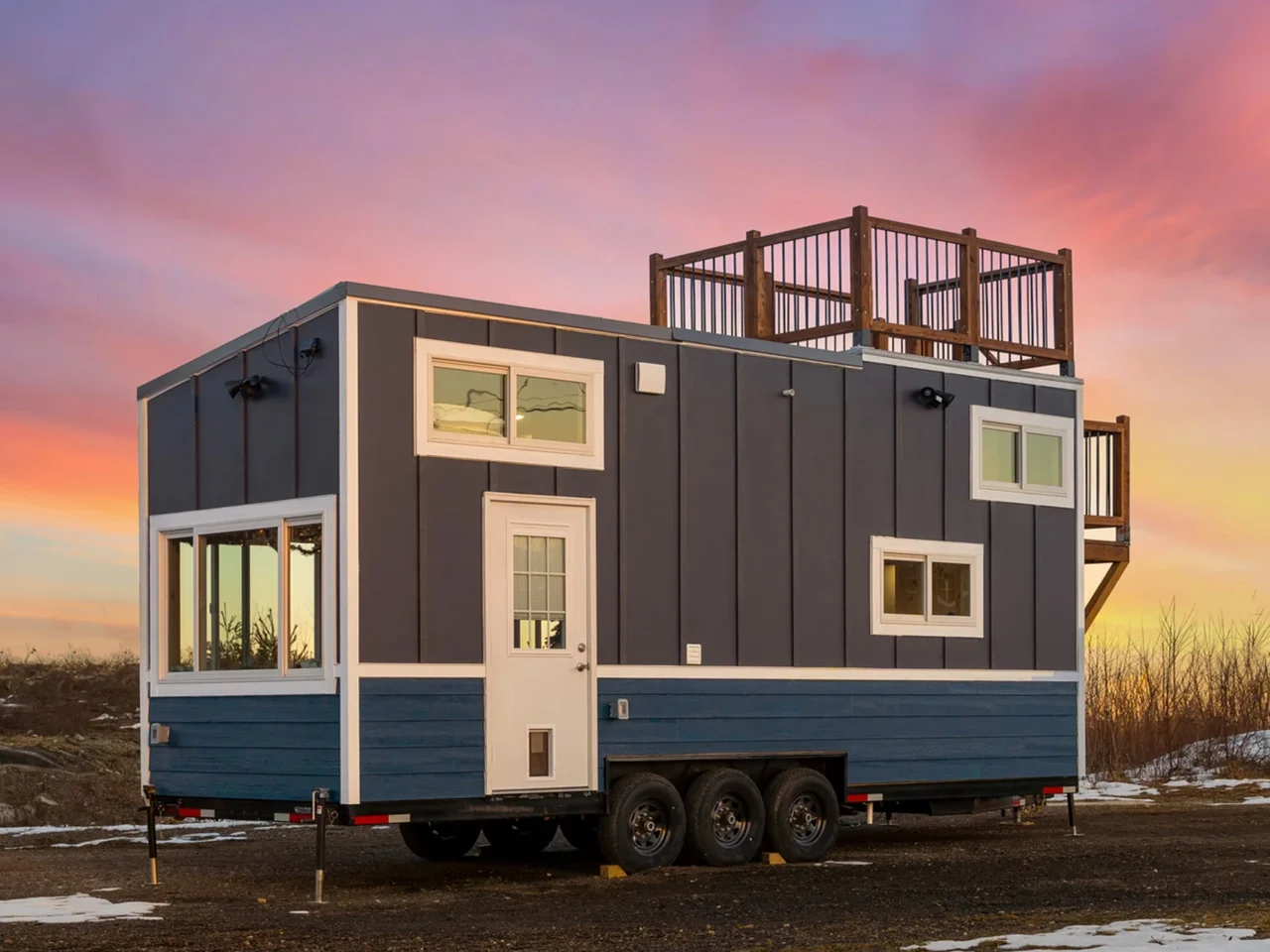 Two Lofts, a Rooftop Terrace, and Room for Five: This 26-Foot Tiny Home Does It All